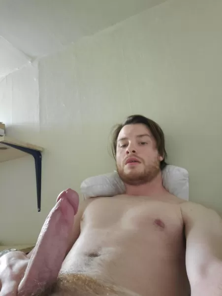 I think I'm gunna explode by kingtrennon