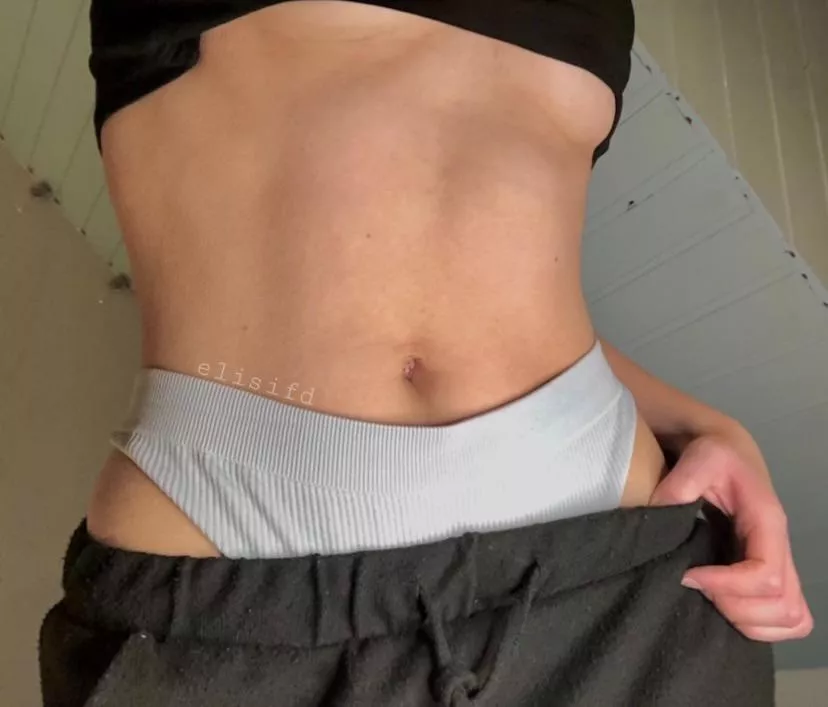 I think, my shirt shrunk in the dryer :O posted by Elisifd