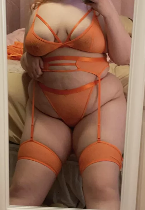 i think orange is a pretty color. by littletallbbw