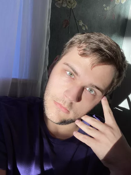 I think this is the best photo of me I’ve ever taken, feeling really good ☀️ by TJ2065