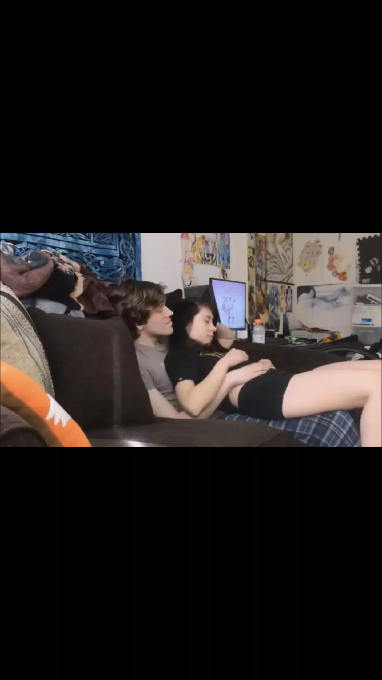 I think this video was posted here before, anyone have a link? (I only have a picture) posted by tuatagovoilia