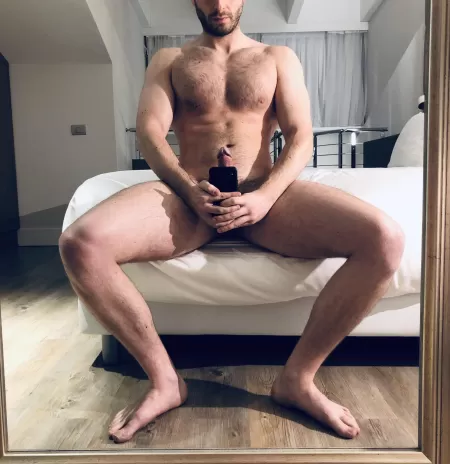 I think you should take the phone out my hands 😉 by showersruleeee