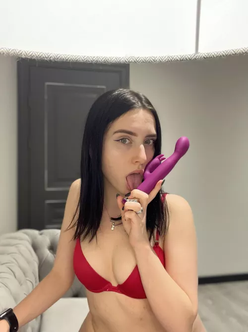 I think you would look better in his place by Your_Sunshine77