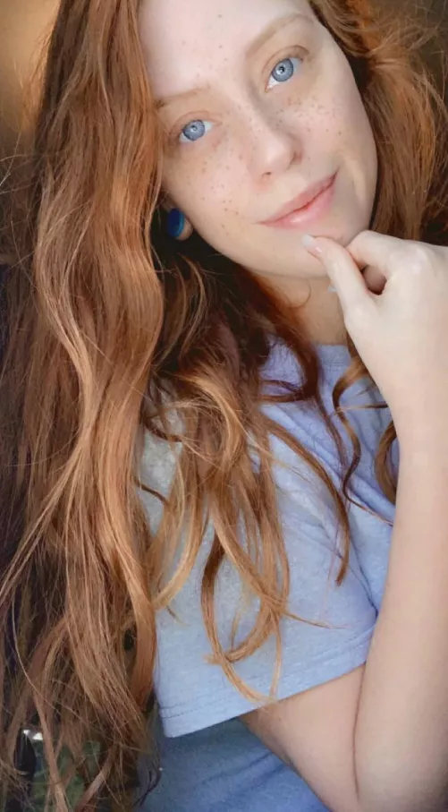 🎶 i threw stones at the stars but the whole sky fell 🎶 ✨ by istayyawayyyX