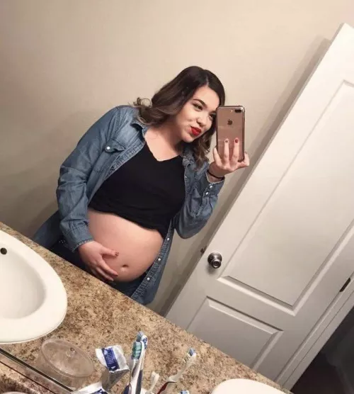 I took that deep creampie like a champ! lol 🥴🤷🏻‍♀️🤰🏻 by Alanaisthick