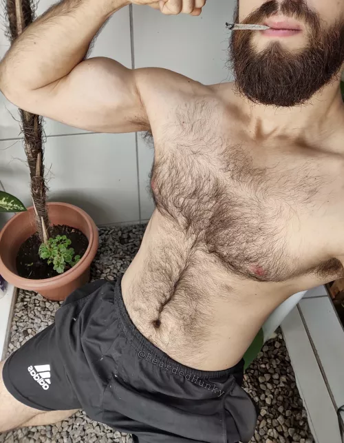 I took this one earlier just for this sub by Bearded_Hunky
