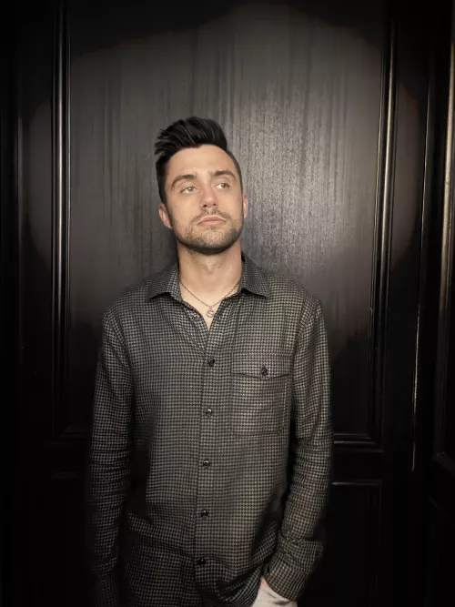 I took this photo in a closet, good thing I’m not in there anymore 🤙🏼 by ConnorLive_