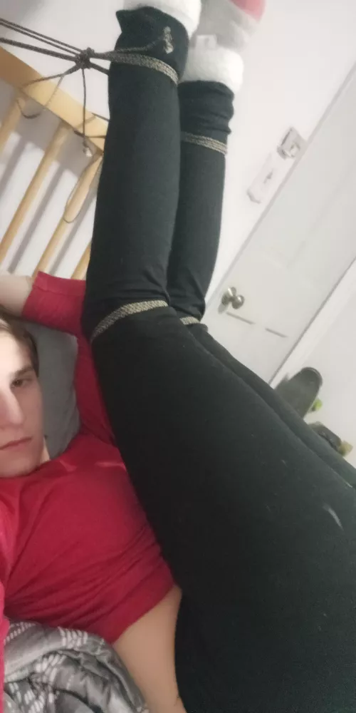 I tried a self tie, I think I might be stuck. Good thing my Dom is in the room by _Ariana_B