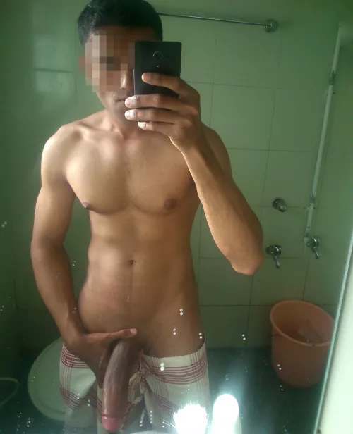 I used to be a bit skinny😊 by aintitfunasaurus