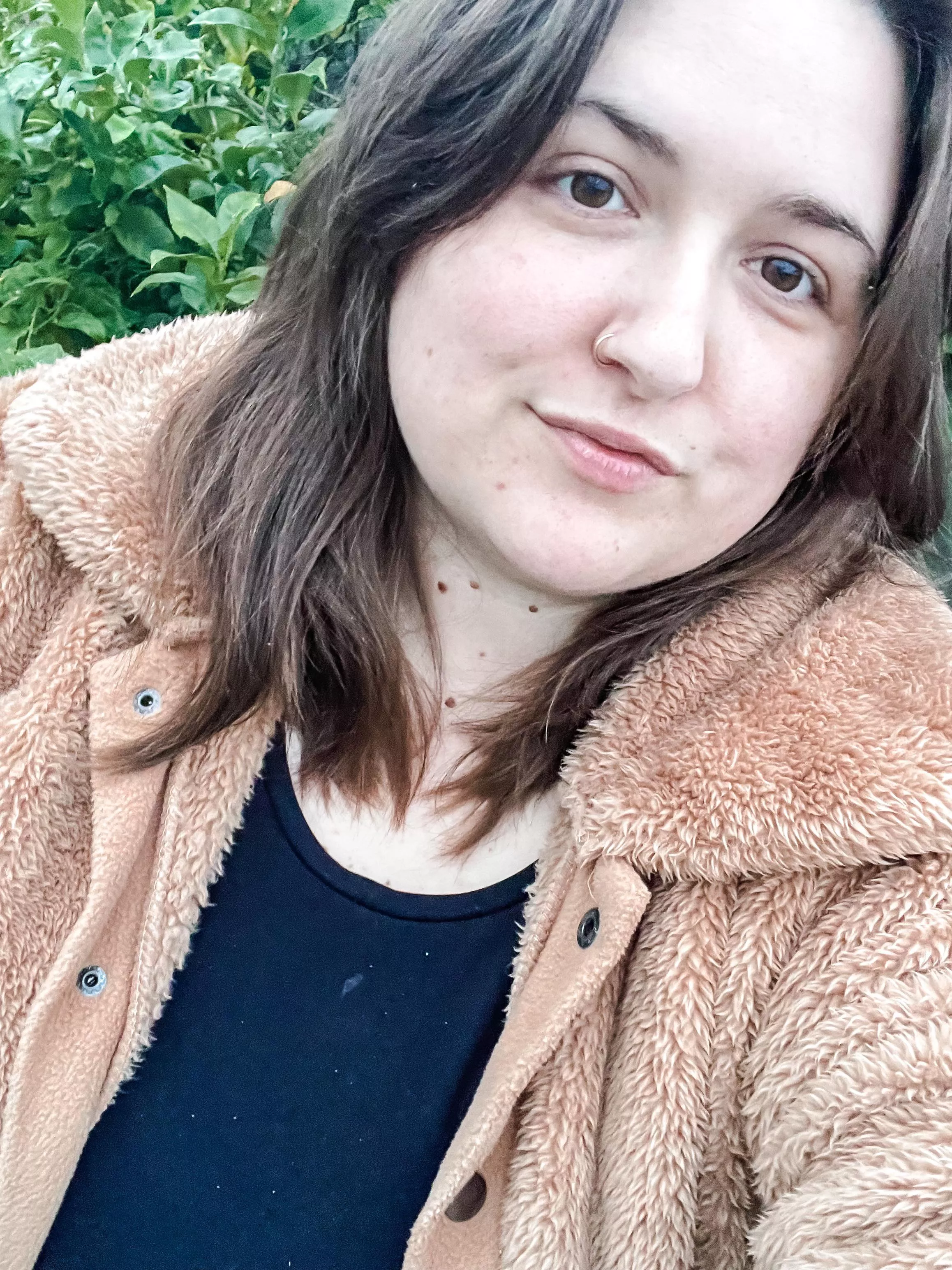 I used to feel self conscious not wearing makeup, but not anymore 🖤 posted by Aprettysage