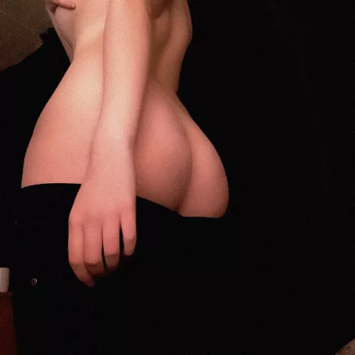 I wait for on my OF❤️ by shawdd