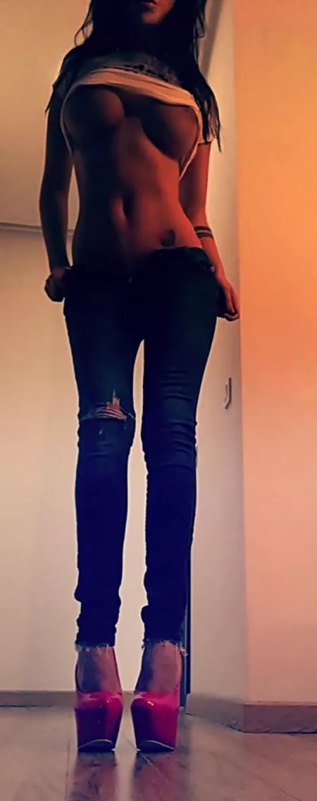 I walk in to the room like this...what are you doing to me? [oc] by KatherineKnowles