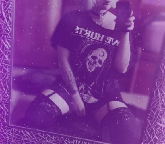 I wanna be your doll 🥺💜 by moondollx