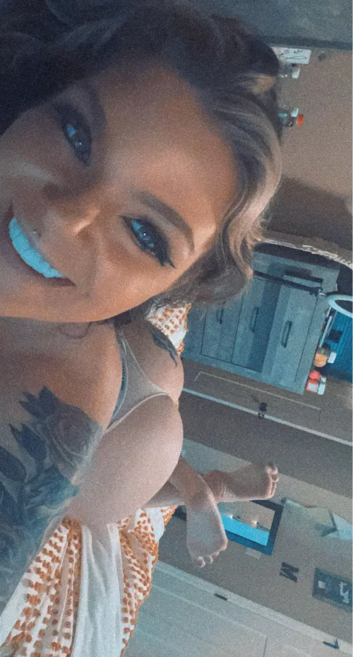 I wanna fuck a random redditor , you down? by KaylaKakes___