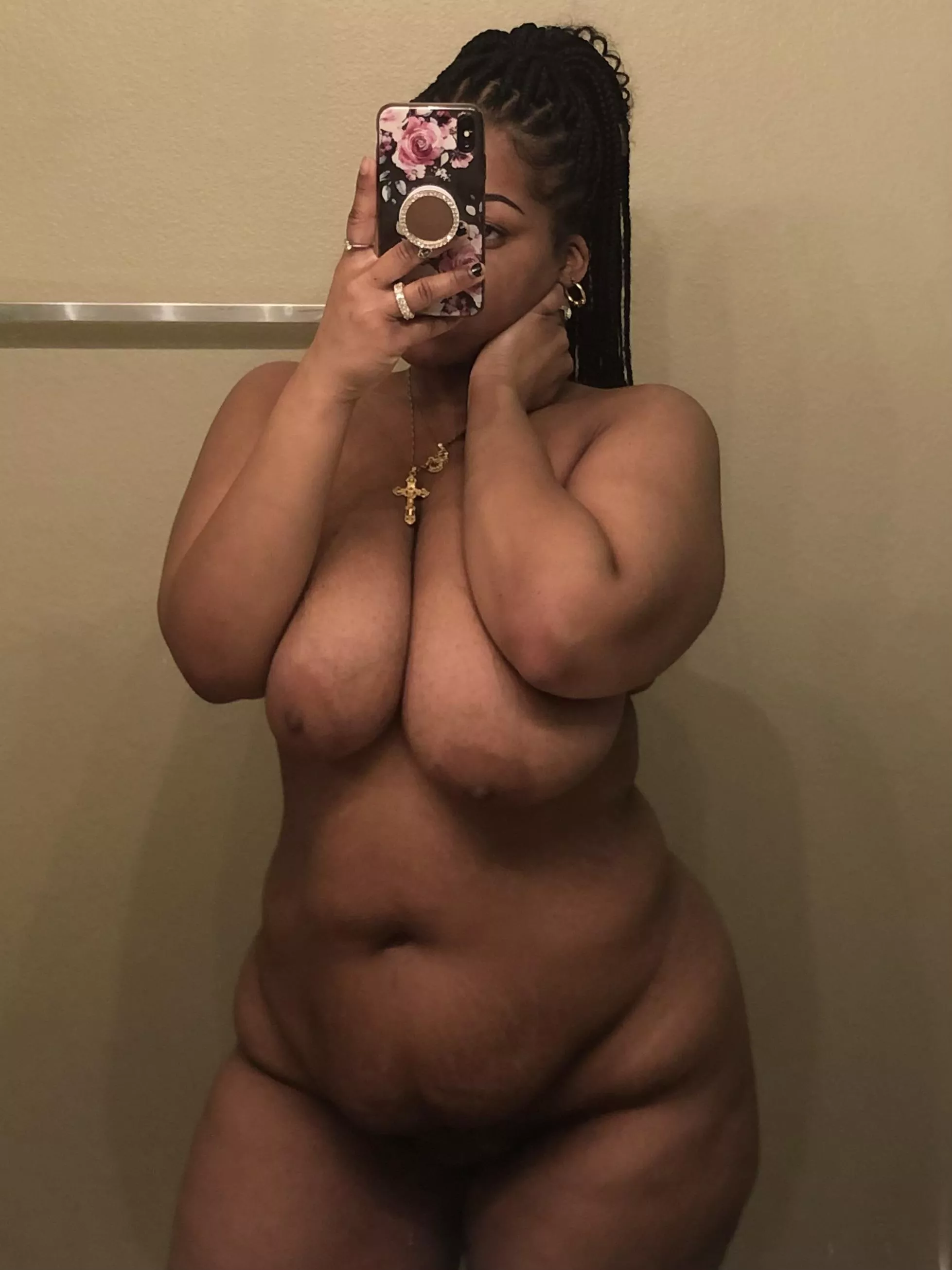 i wanna get int some taboo roleplaying rn 🤤 posted by sweetsavvv