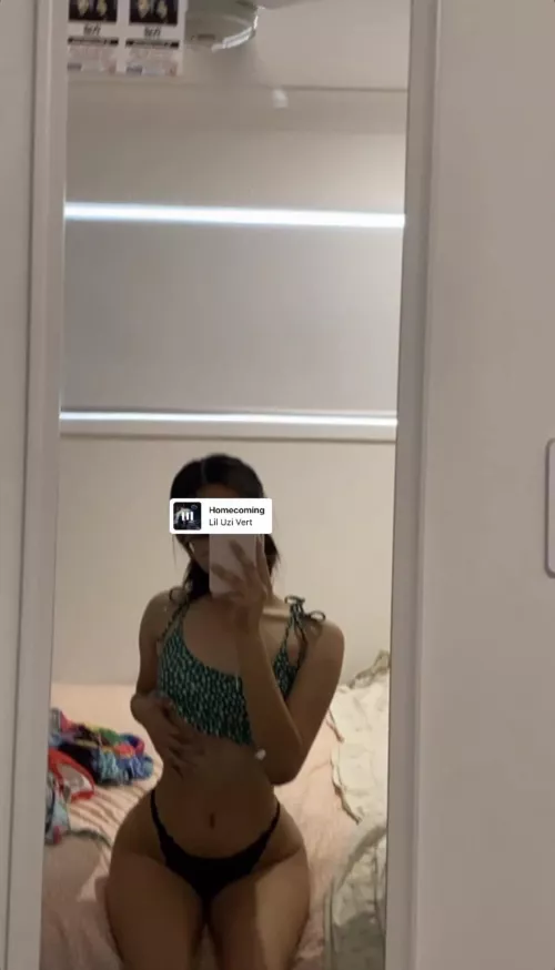 I wanna make friends on Reddit hmu ? <3💕 by Yejie14