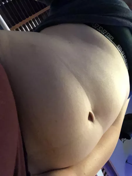 I wanna put a food in my tum by InsatiableGreedGirl