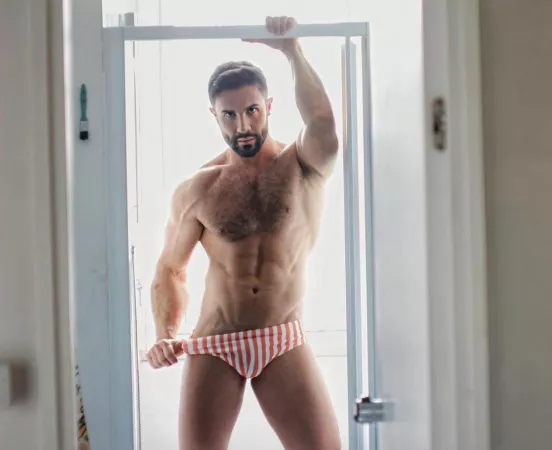 I wanna rip those off! by SparklyRen