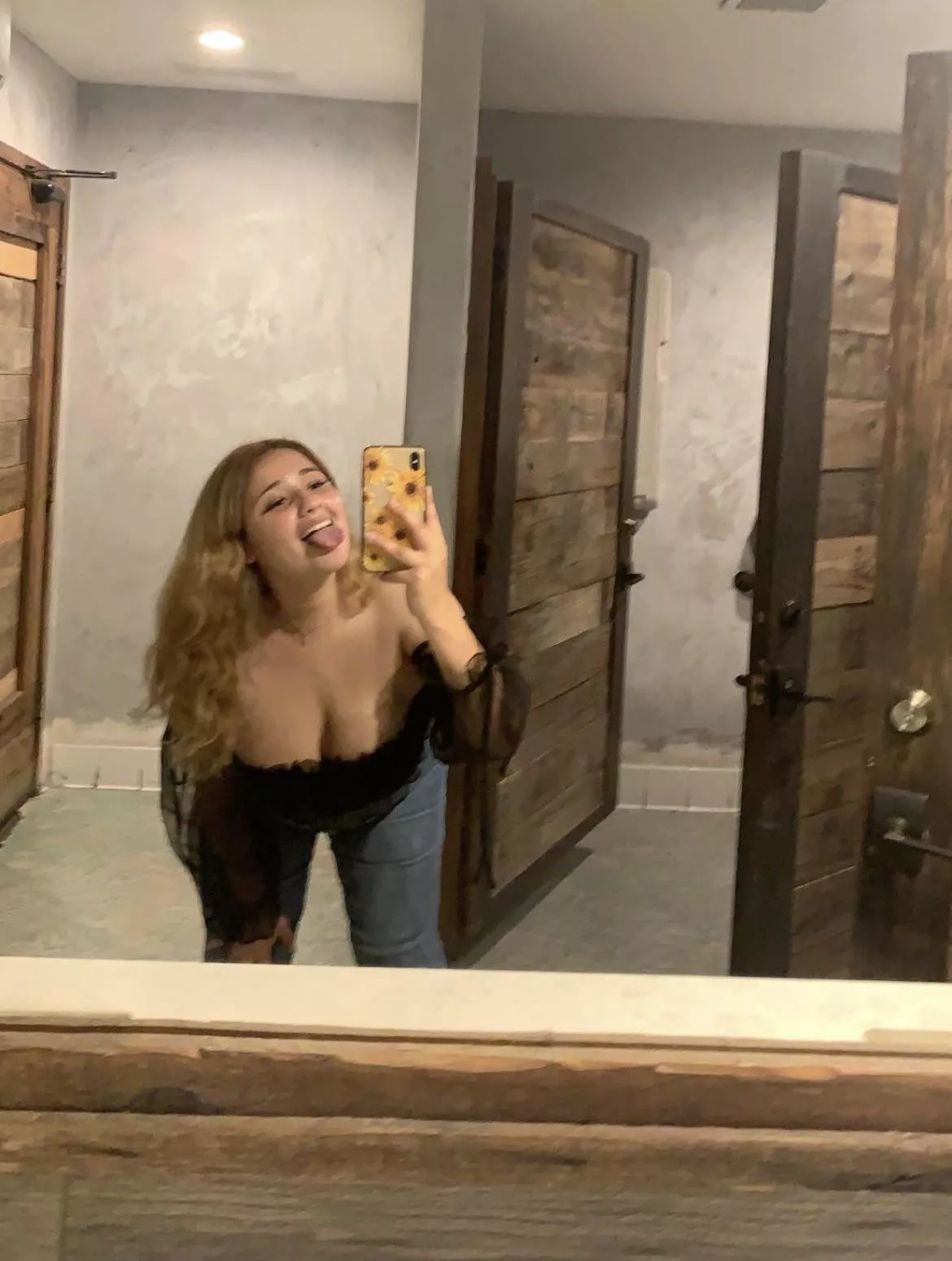 I wanna run into her when she’s out and dancing posted by hobber4000