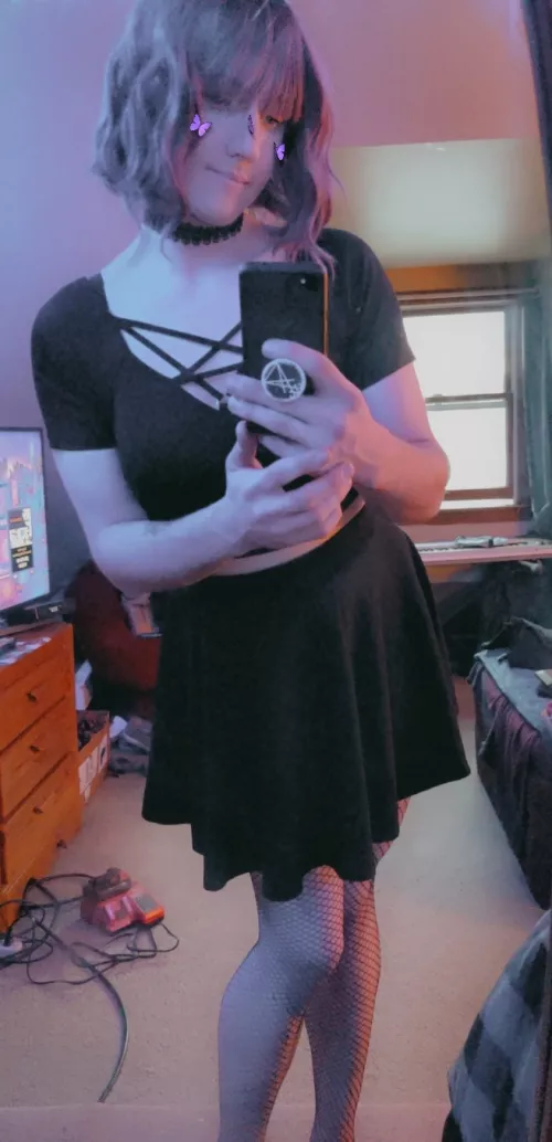 I wanna try a new hair color. Any recommendations? 🥺 by psychonaut4020