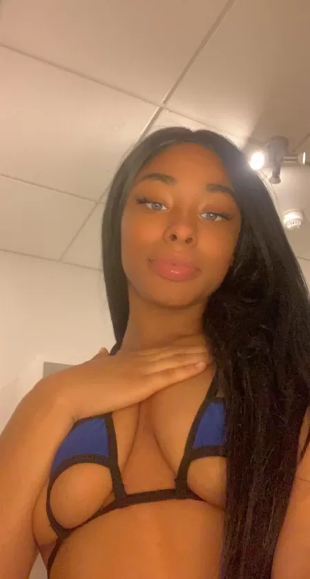 I want a bf by xoxolunaq