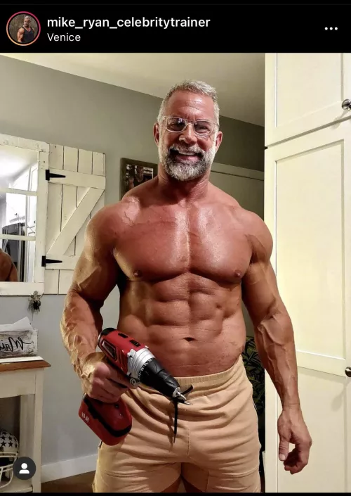 I want him to train me by ebatreyu79