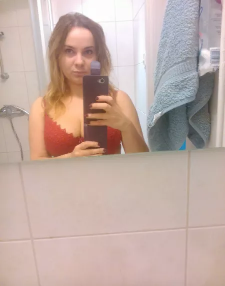 I want jerk with bi guy when talk about my wife by Ok-Yoghurt1792