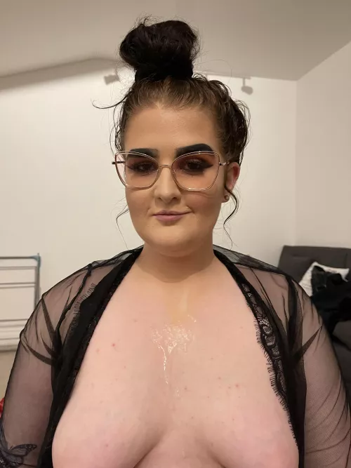 I want more cum on me, it’s not enough!! by Kinkywhore8989