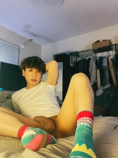 i want somebody to suck on my balls :3 by samblest9001