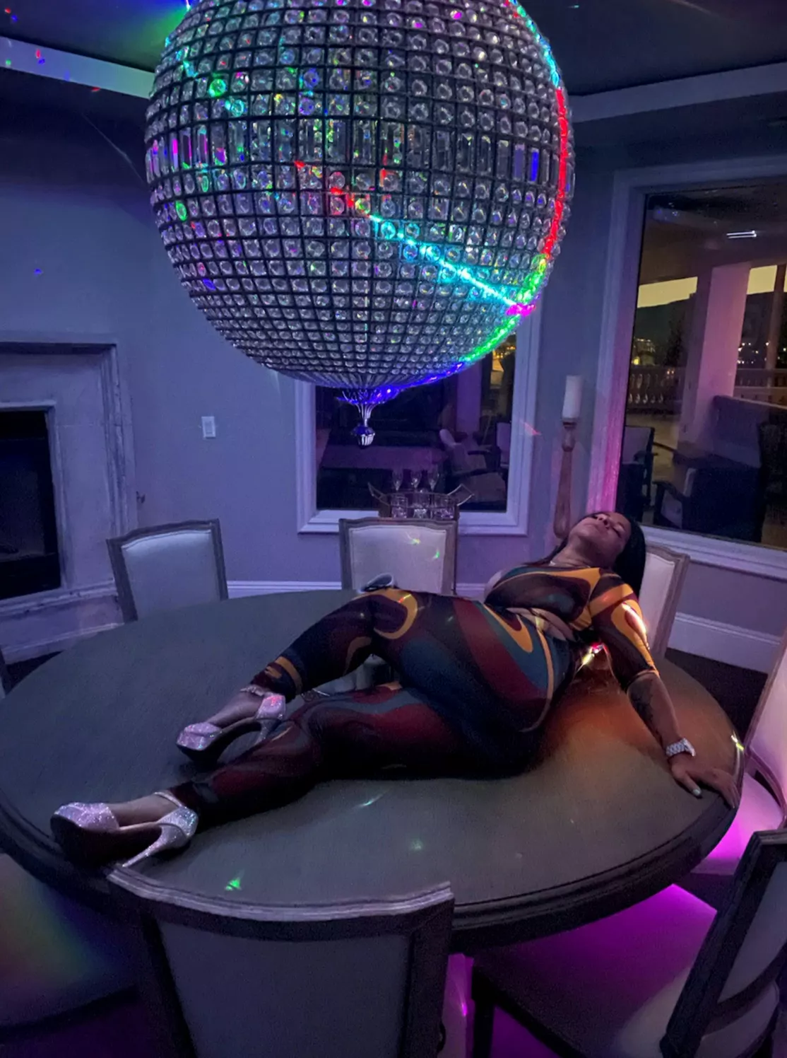 I want to be fucked under this disco ball (F50) posted by stella_sinclair