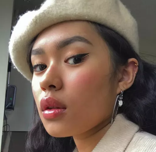 I want to be next door sucking your cock by gggggeeeuu