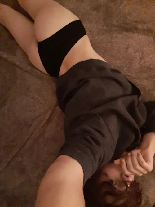 I want to be protected hug and own >~< by aaaaaaataaaaya