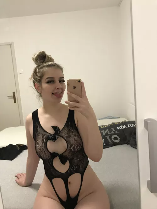 I want to fuck one lucky Redditor. Who wants to be the one? � by Haunting-Ad-7924