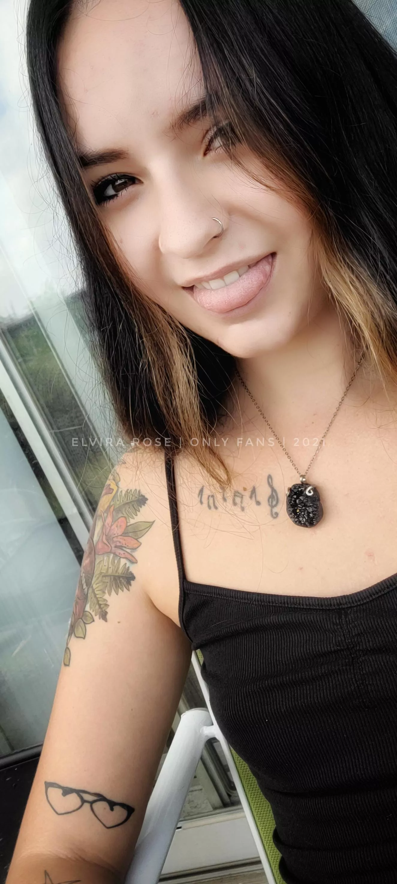 🎶I want to fuck you like an animal🎶 posted by elvirarose_923