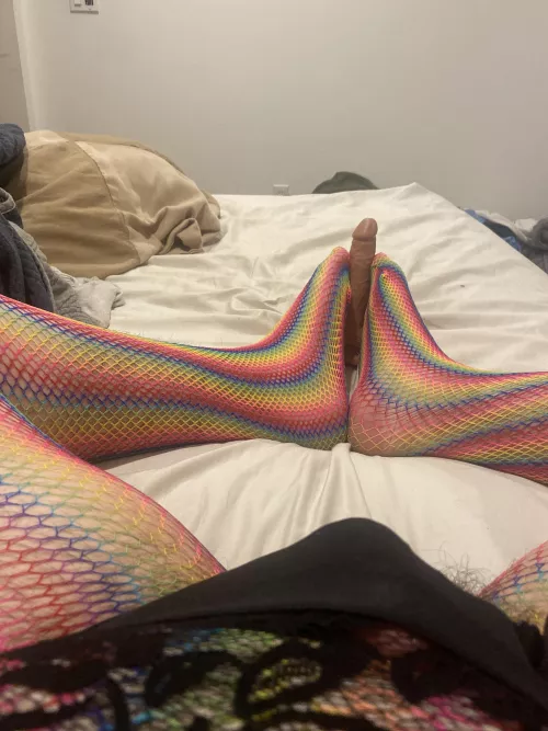 I want to give you a foot job instead of the dildo by yosoythendlsl