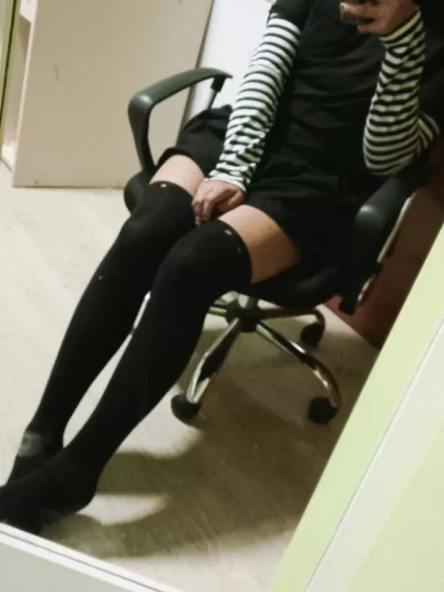 I want to go outside like this :c by Masita_de_Pan_uwu