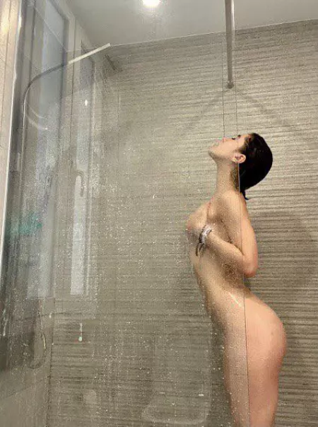 I want to let one lucky redditor cum in my ass multiple times… any volunteers?😇 by LeylaGoesWild