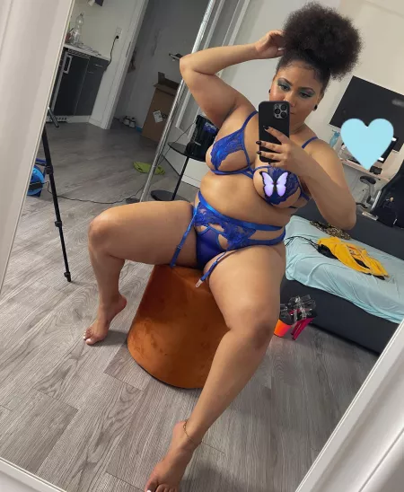 I want to ride a dick by lolamadell