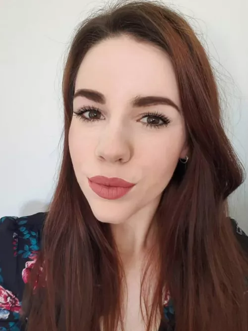 I want to see cocks and cum all over her Kik: pmyourwetdream by PM_Me_Your_Wetdreams