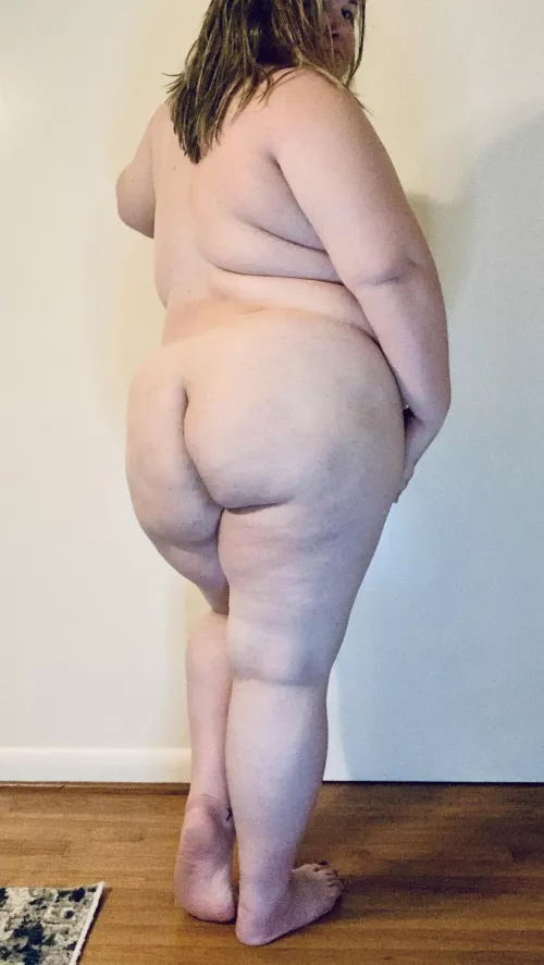 I want to sit on your face by ijustneedattention