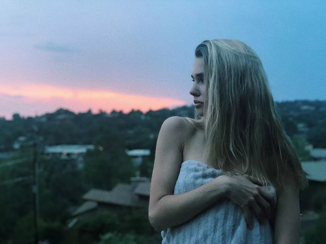 I want to spend this summer wrapped in only a towel. F[29] posted by bakersfault