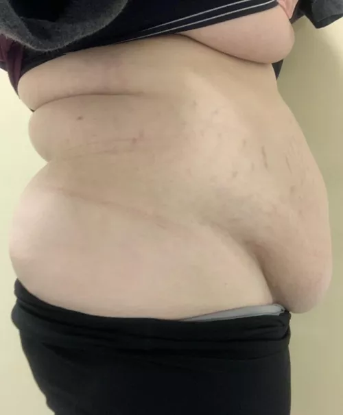 I want to stuff this belly to the MAX !! 🐷🍔🍟🍕 by No-Complaint8837