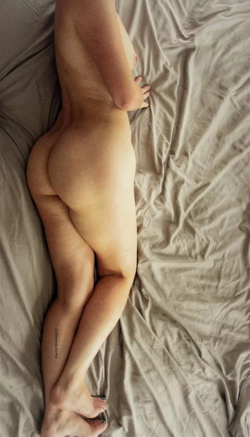 I want to watch you cum all over my ass by cliveandjulianna