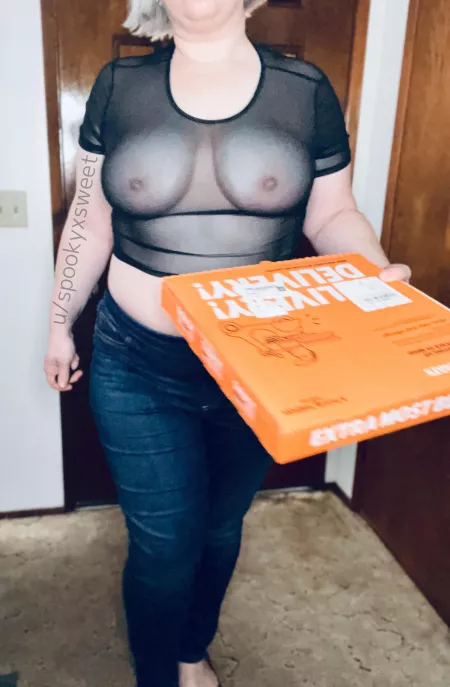 I want to wear this new top everywhere, not just the pizza place by spookyxsweet