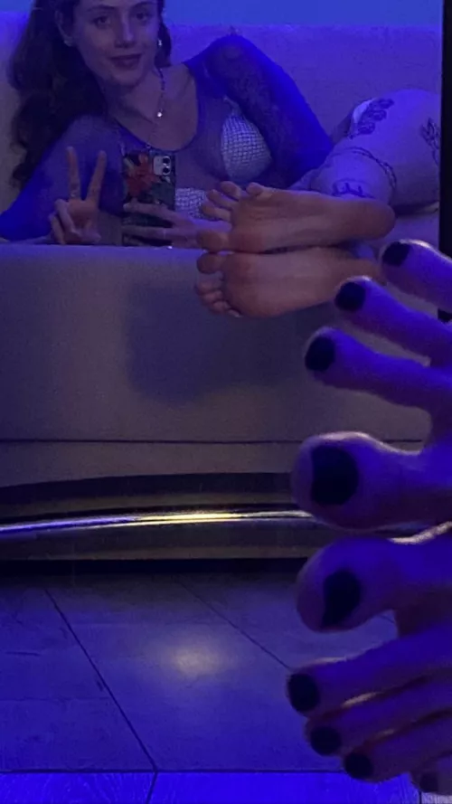 I want u to suck them ,one by one … by AvroraPeach666