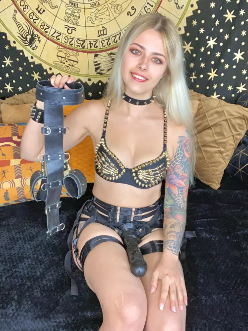 I want you bound and helpless. Don’t try to struggle. by MistressMercyxox