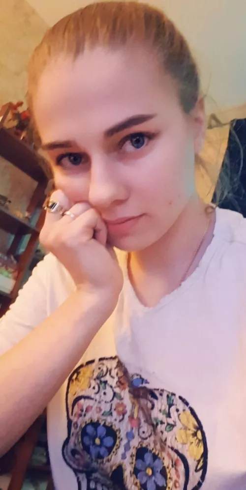 I want you to move my panties and start fondling my pussy.🍓💥 I want your fingers to enter my hole. 💥🔞Will you do it? 😉link in comments by Senior_Formal_2469