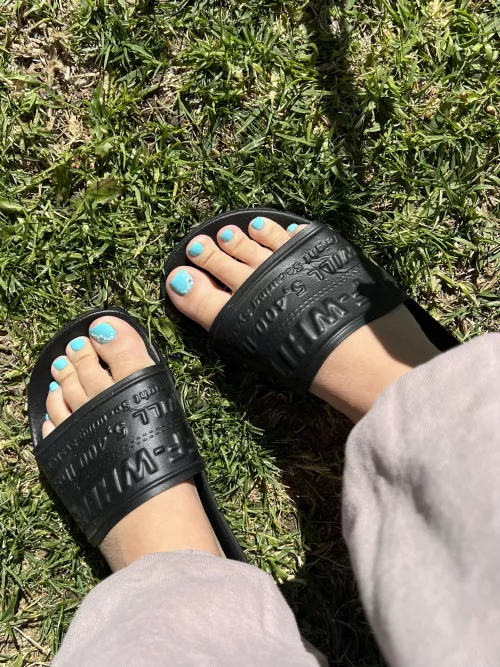 I want you to spit all over my toes by Missjvuu