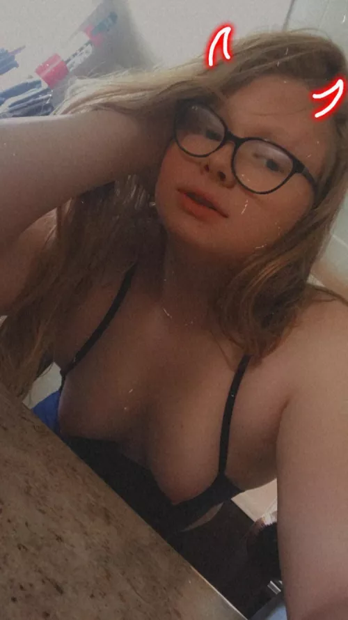 I was born on National Coming out day. And thats my only flex by helpmyhouseisongfire