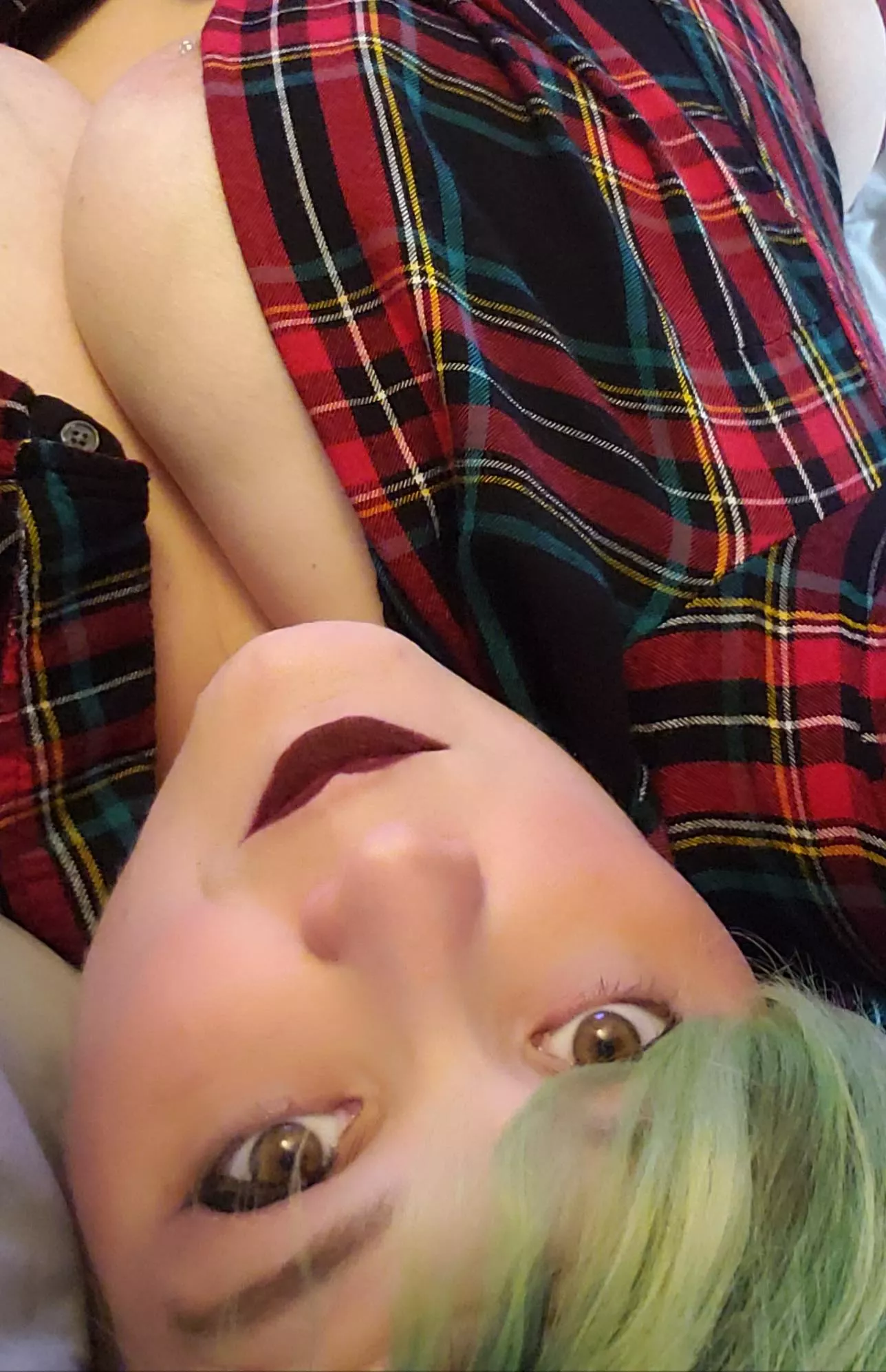 I was told to drop this here... 40f posted by ambereyedgirl